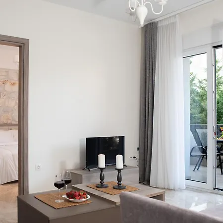 Aegean Sea Breeze Apartments Hanioti Exterior photo